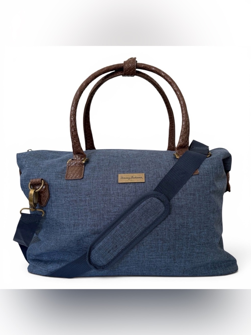 Tommy
Bahama Canvas
Travel Bag
Weekend Tote
Duffel Bag